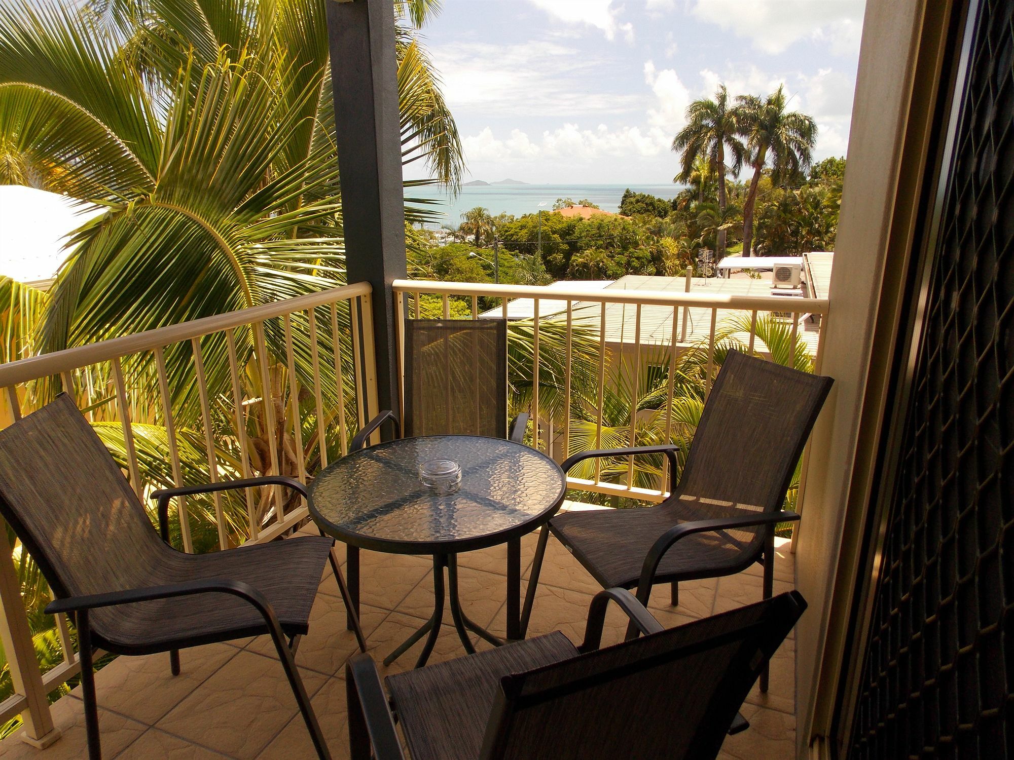 Airlie Apartments Airlie Beach Dış mekan fotoğraf
